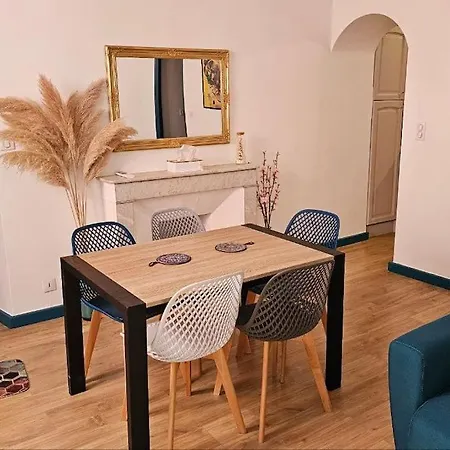 Appartement Rénové Centre Historique De à Deux Pas Du Vieux Port