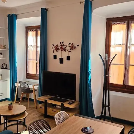 Apartment Renove Centre Historique De Bastia A Deux Pas Du Vieux Port