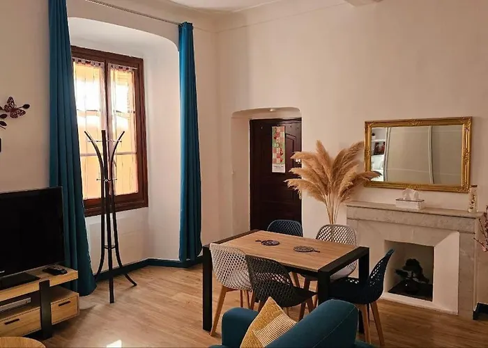 Rénové Centre Historique De à Deux Pas Du Vieux Port *