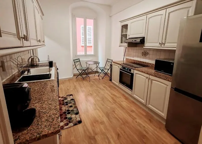 Rénové Centre Historique De à Deux Pas Du Vieux Port *