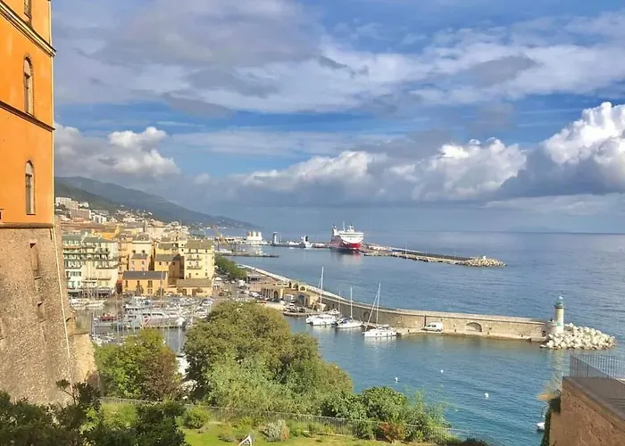 Rénové Centre Historique De à Deux Pas Du Vieux Port Appartamento Bastia (Corsica)