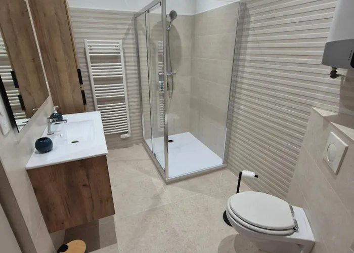 Renove Centre Historique De A Deux Pas Du Vieux Port Bastia (Corsica)